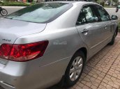 Gia đình bán xe Toyota Camry 2.4G đời 2007, màu bạc