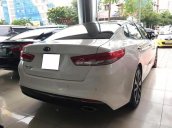 Chính chủ bán xe Kia Optima 2.0 AT đời 2016, màu trắng, nhập khẩu