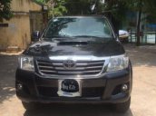 Cần bán gấp Toyota Hilux 3.0G 4x4MT 2014, màu đen, 550tr