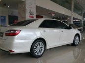 Bán xe Toyota Camry 2.0E 2018, màu trắng, phiên bản Lesux giao ngay, liên hệ ngay Như Trung 0986924166