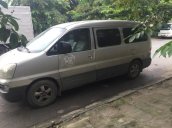 Cần bán Hyundai Starex số sàn sản xuất 2005, màu bạc, nhập khẩu nguyên chiếc