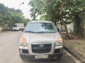 Cần bán Hyundai Starex số sàn sản xuất 2005, màu bạc, nhập khẩu nguyên chiếc