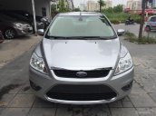 Cần bán xe Ford Focus 2011, màu bạc giá cạnh tranh