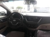 Bán xe Hyundai Accent đời 2018, màu trắng, giá 425tr