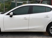 Cần bán xe Mazda 3 Facelift đời 2018, màu trắng