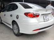 Bán Hyundai Avante 1.6MT màu trắng, sản xuất 2016 biển Sài Gòn lăn bánh 26.000km