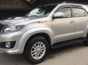 Salon bán Toyota Fortuner 2.5G MT đời 2013, màu bạc