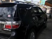 Cần bán lại xe Toyota Fortuner năm sản xuất 2009, màu đen xe gia đình