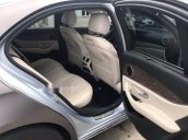 Cần bán xe Mercedes E200 sản xuất 2017, màu xám