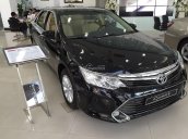 Toyota Camry 2.5Q, sang trọng, đẳng cấp. Xe đủ màu giao ngay, thủ tục nhanh gọn, hỗ trợ giao xe tận xe tận nhà