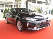 Toyota Camry 2.5Q, sang trọng, đẳng cấp. Xe đủ màu giao ngay, thủ tục nhanh gọn, hỗ trợ giao xe tận xe tận nhà