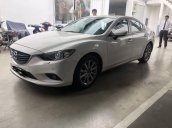 Cần bán xe Mazda 6 2.0 AT năm 2017, màu trắng số tự động