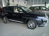 Cần bán Mitsubishi 2.0 CVT Pre 2018, màu đen