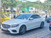 Bán Mercedes E300 SX 2017 ĐK 2018, chạy 2.231km trắng nâu