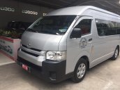 Bán xe 16 chỗ Hiace màu bạc, đời 2014 trả góp