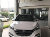 Bán xe Hyundai Tucson 2.0 AT sản xuất năm 2018, màu trắng