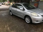 Bán xe Toyota Vios năm sản xuất 2010, màu bạc 