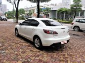 Bán Mazda 3 năm sản xuất 2011, màu trắng