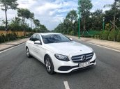 Bán xe Mercedes E250 trắng 2018 chính hãng, trả trước 750 triệu rinh xe về ngay