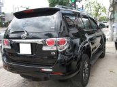 Xe Toyota Fortuner năm 2015, màu đen bán rẻ