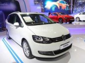 Bán ô tô Volkswagen Sharan năm 2017 màu trắng, giá 1 tỷ 850 triệu nhập khẩu nguyên chiếc