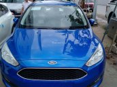 Bán Focus Trend màu xanh Ford đặc trưng đã về đến đại lý, giao xe ngay, hỗ trợ trả góp LH: 0941.921.74