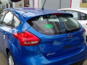 Bán Focus Trend màu xanh Ford đặc trưng đã về đến đại lý, giao xe ngay, hỗ trợ trả góp LH: 0941.921.74