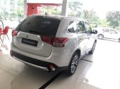 Mitsubishi Outlander 2.4 nhận quà tặng lên đến 15 triệu khi ký hợp đồng, LH 0907.578.118