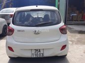 Bán Hyundai i10 đời 2014, số sàn, màu trắng. Đẹp không lỗi