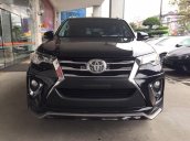 Bán Toyota Fortuner 2.8V 4x4, máy dầu, số tự động, nhập khẩu nguyên chiếc, giao xe sớm, hỗ trợ trả góp 90%