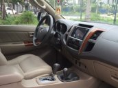 Cần bán lại xe Toyota Fortuner 2.7 AT đời 2009, màu đen  