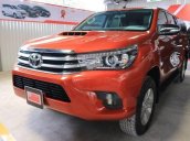Cần bán lại xe Toyota Hilux sản xuất năm 2016, màu đỏ  