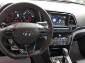 Bán Elantra Sport, giao ngay, hỗ trợ trả góp 90% giá trị xe