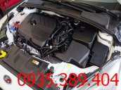 Bán Ford Focus cao cấp, màu trắng, giá cực tốt, liên hệ 0935.389.404 Hoàng Ford Đà Nẵng