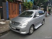 Cần bán lại xe Toyota Innova 2.0G đời 2012, màu bạc