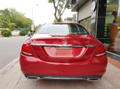 Cần bán xe Mercedes C200 năm sản xuất 2016, màu đỏ