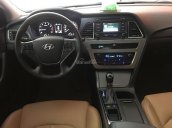 Cần bán gấp Hyundai Sonata năm sản xuất 2014, màu đen, nhập khẩu 