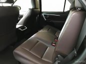 Cần bán Toyota Fortuner 2.7V 4x4 AT sản xuất năm 2017, màu đen, nhập khẩu 