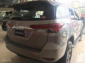 Cần bán xe Toyota Fortuner 2.7V 4x2 AT 2018, màu bạc, nhập khẩu nguyên chiếc