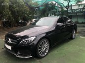 Bán xe Mercedes C300 đen 2018 chính hãng. Trả trước 600 triệu rinh xe về ngay