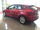 Ford Focus Trend mới 100%, 1.5L Ecoboost giá rẻ tặng thêm phụ kiện, hỗ trợ trả góp 80% - LH: 033.613.5555