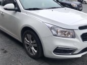 Cần bán lại xe Chevrolet Cruze 1.8AT năm 2015, màu trắng  