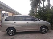 Xe Toyota Innova 2.0E đời 2016, màu bạc như mới 