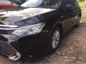 Bán xe Toyota Camry 2.0E đời 2015, màu đen