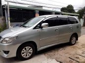 Cần bán Toyota Innova đời 2008, màu bạc như mới