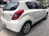 Cần bán lại xe Hyundai i20 1.4at đời 2011, màu trắng, nhập khẩu  