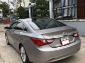 Cần bán xe cũ Hyundai Sonata đời 2011, giá tốt