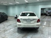 Bán xe Mercedes E200 trắng 2018 chính hãng. Trả trước 600 triệu nhận xe