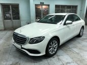 Bán xe Mercedes E200 trắng 2018 chính hãng. Trả trước 600 triệu nhận xe