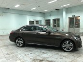 Bán xe Mercedes C250 nâu 2018 chính hãng, trả trước 500 triệu nhận xe